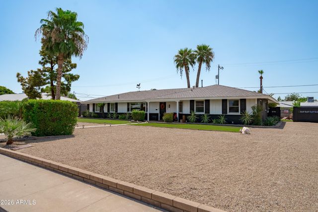 2051 W WINDSOR Avenue, Phoenix, AZ 85009