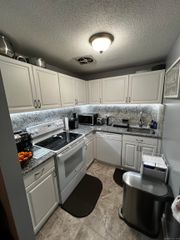 57 Burgundy Hill Lane, Middletown, CT 06457