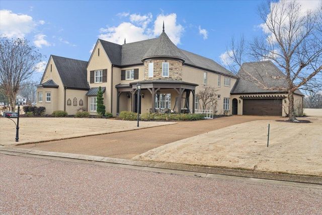 527 FAIRWAY DR, Covington, TN 38019