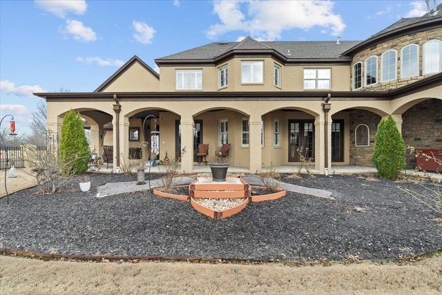 527 FAIRWAY DR, Covington, TN 38019