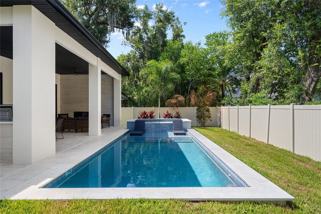 525 S LAKEMONT AVENUE, Winter Park, FL 32792