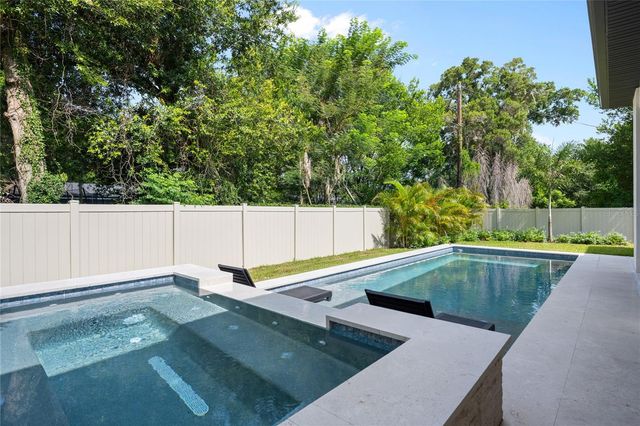 525 S LAKEMONT AVENUE, Winter Park, FL 32792
