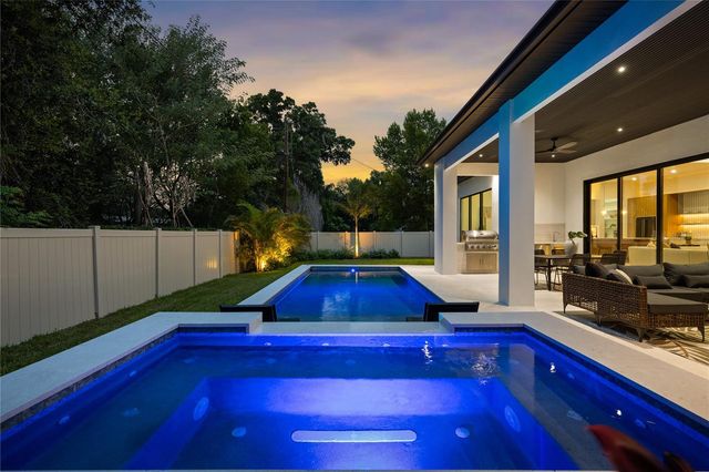 525 S LAKEMONT AVENUE, Winter Park, FL 32792