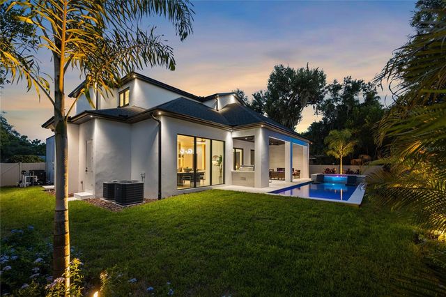 525 S LAKEMONT AVENUE, Winter Park, FL 32792