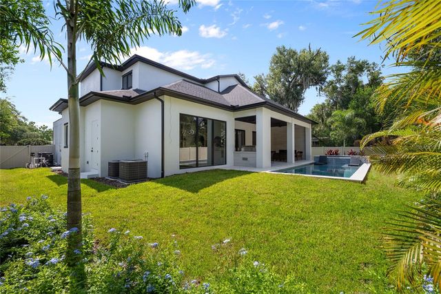 525 S LAKEMONT AVENUE, Winter Park, FL 32792