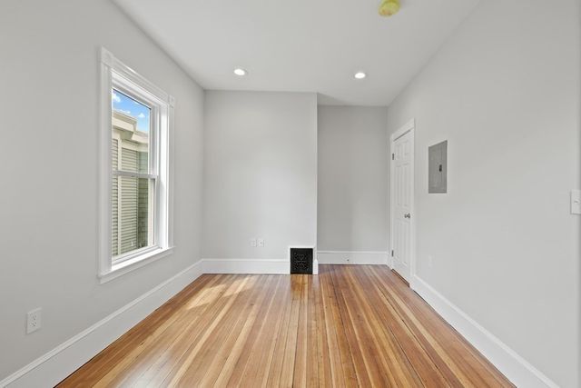 16 Leslie St 2, Boston, MA 02122