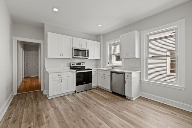 16 Leslie St 2, Boston, MA 02122