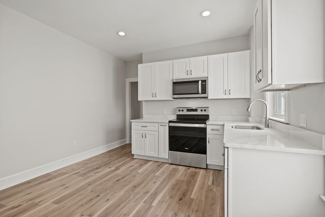 16 Leslie St 2, Boston, MA 02122