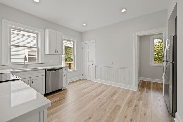 16 Leslie St 2, Boston, MA 02122