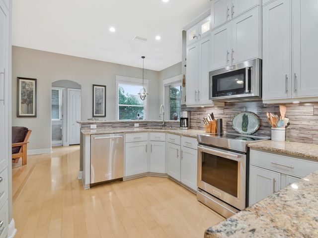 9209 WATERBIRD DRIVE, Riverview, FL 33578