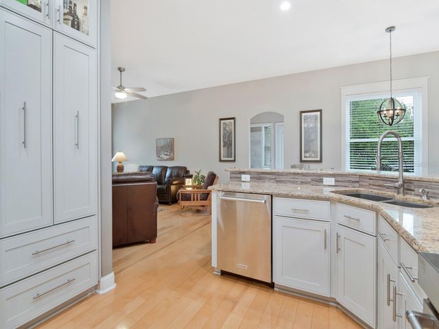 9209 WATERBIRD DRIVE, Riverview, FL 33578