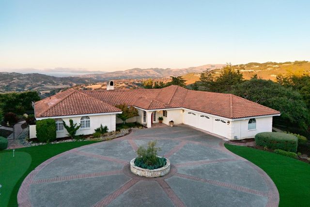 10590 Hidden Mesa Place, Monterey, CA 93940