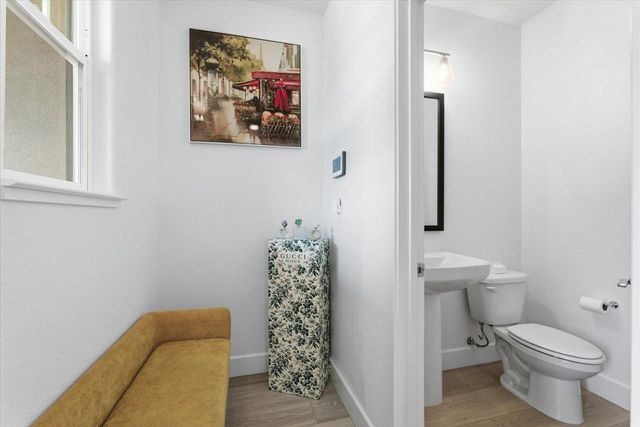 2505 Mulholland Dr, Lathrop, CA 95330