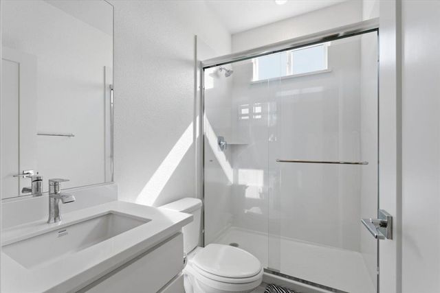 2505 Mulholland Dr, Lathrop, CA 95330