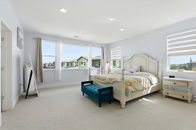 2505 Mulholland Dr, Lathrop, CA 95330