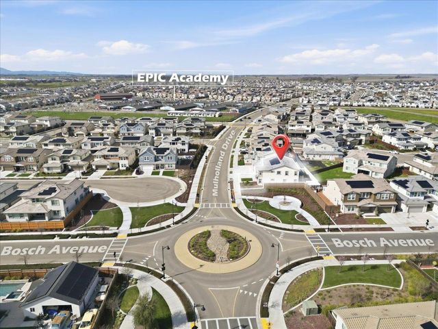 2505 Mulholland Dr, Lathrop, CA 95330