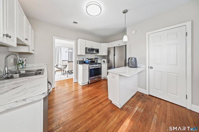 30 Melrose Avenue, Waterbury, CT 06705