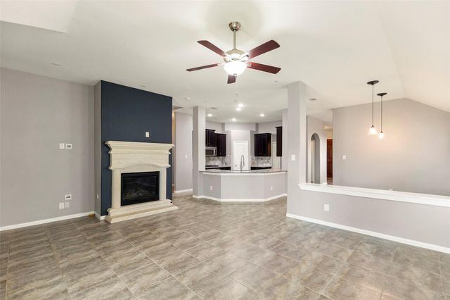 13011 Thorn Valley Court, Tomball, TX 77377