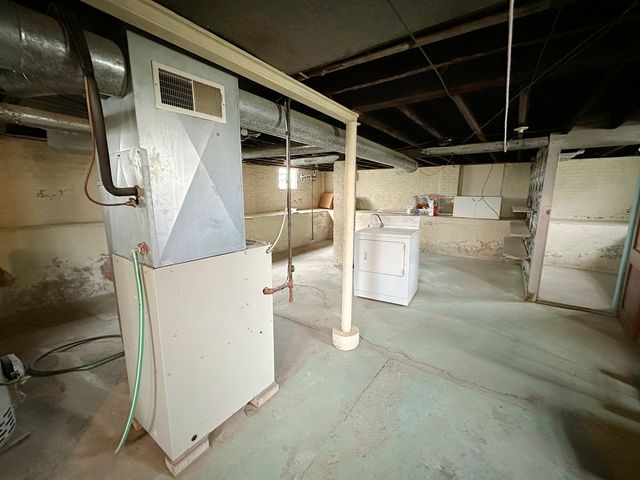 1121 E MAIN Street, Streator, IL 61364