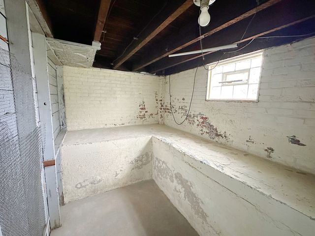 1121 E MAIN Street, Streator, IL 61364