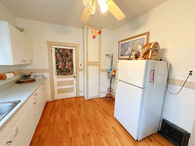 1121 E MAIN Street, Streator, IL 61364