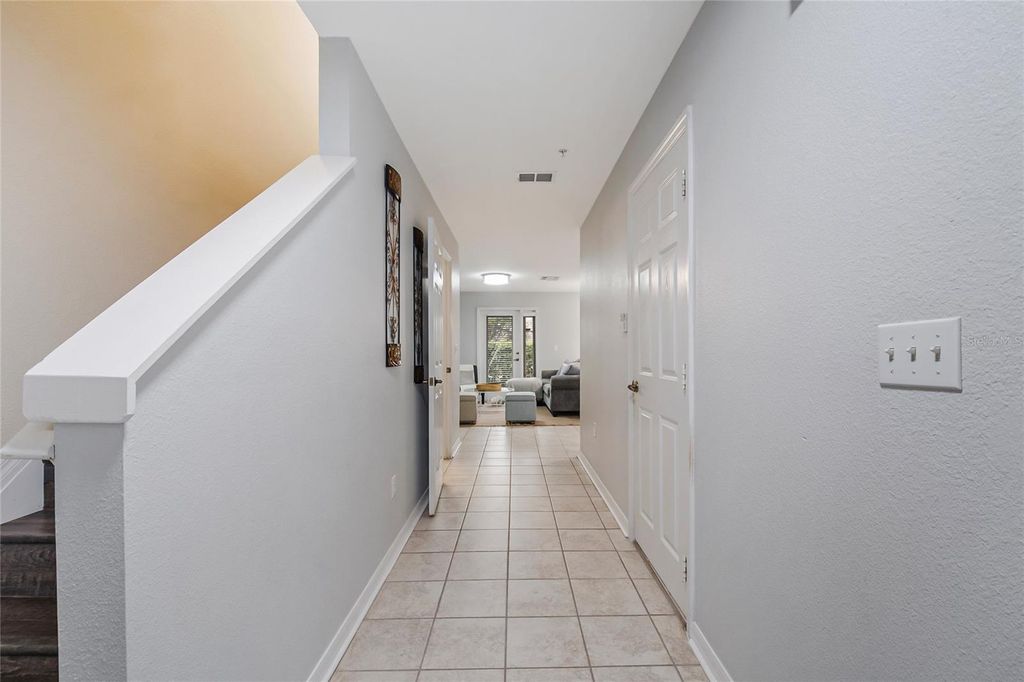 Image 8 of property listing at 480 TRADITION LANE, Winter Springs, FL 32708