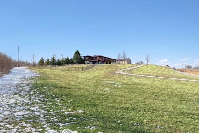 1674 Old Hwy 61 Highway, Delmar, IA 52037