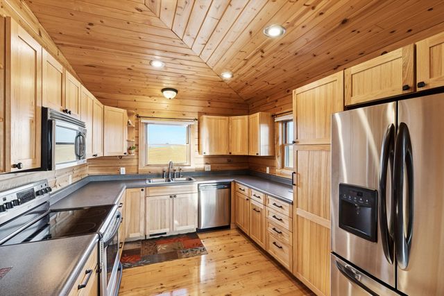 1674 Old Hwy 61 Highway, Delmar, IA 52037