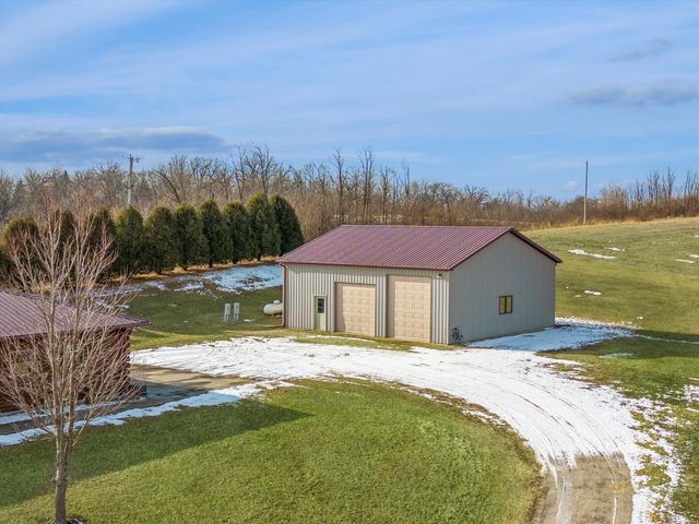 1674 Old Hwy 61 Highway, Delmar, IA 52037