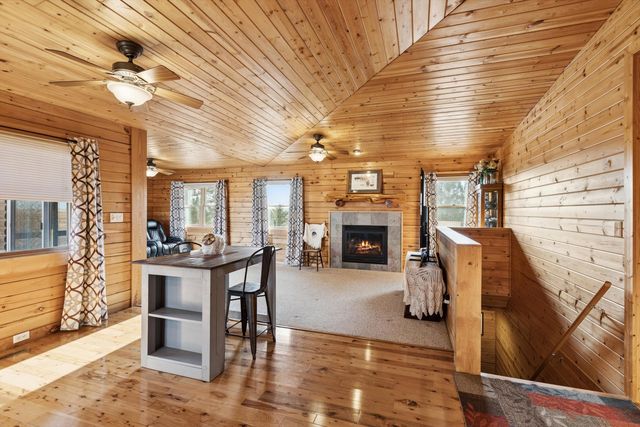 1674 Old Hwy 61 Highway, Delmar, IA 52037