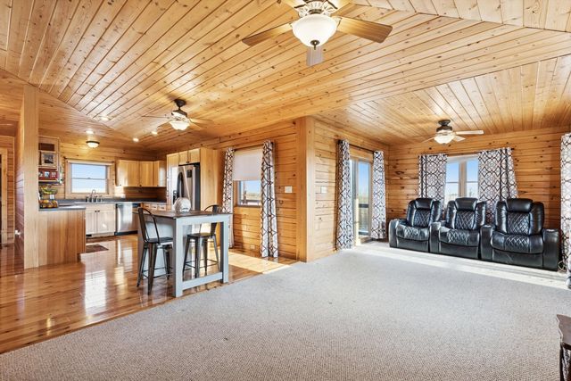 1674 Old Hwy 61 Highway, Delmar, IA 52037