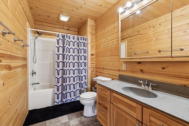 1674 Old Hwy 61 Highway, Delmar, IA 52037