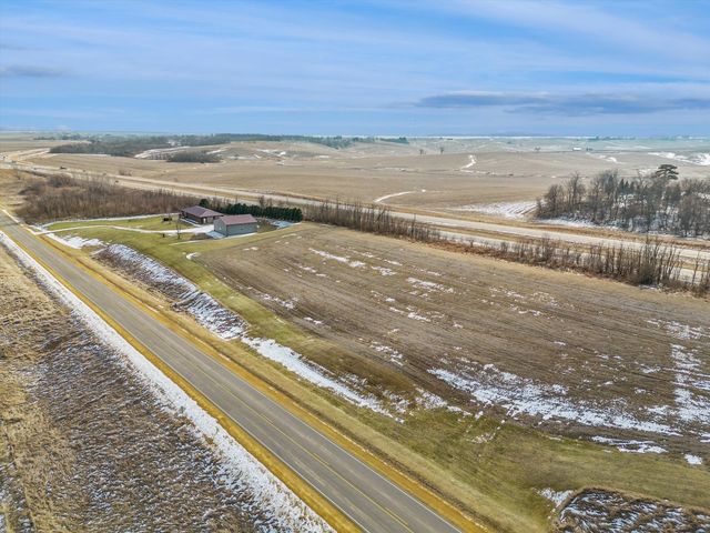 1674 Old Hwy 61 Highway, Delmar, IA 52037