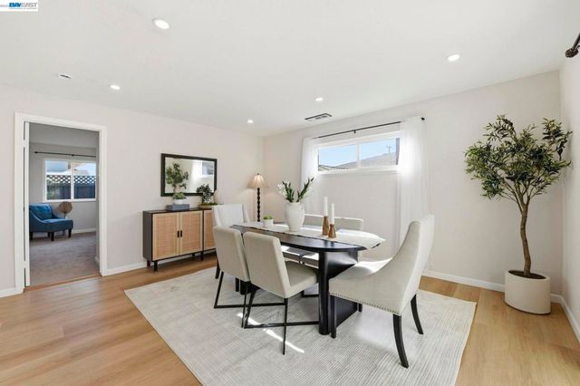 14297 14297 Tiburon Rd, San Leandro, CA 94577