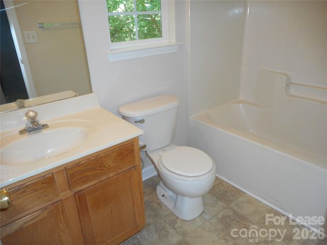 8037 Shiny Meadow Lane, Charlotte, NC 28215