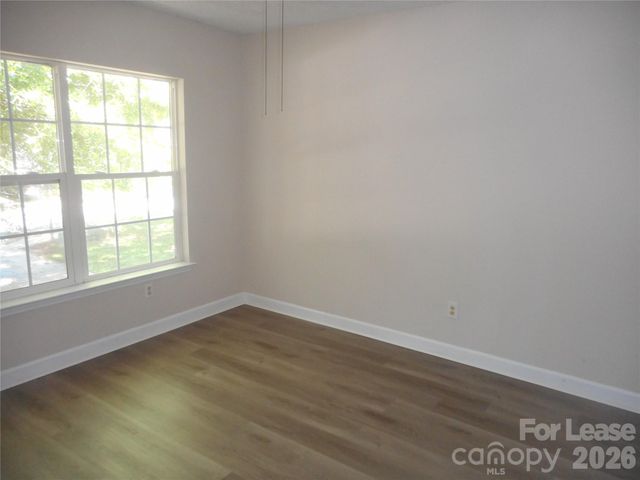 8037 Shiny Meadow Lane, Charlotte, NC 28215