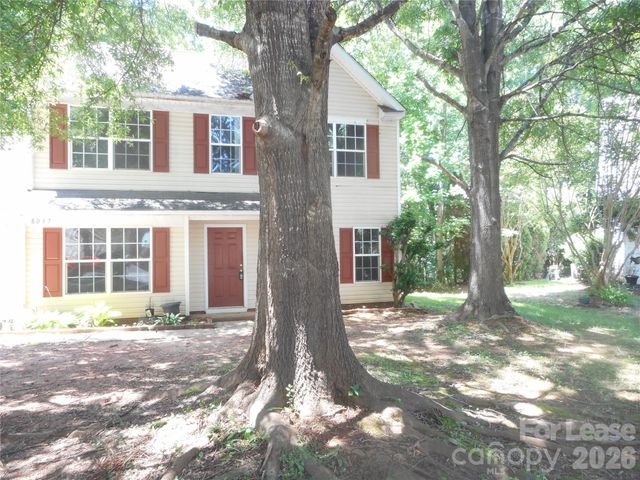 8037 Shiny Meadow Lane, Charlotte, NC 28215