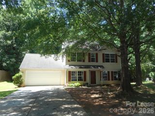 8037 Shiny Meadow Lane, Charlotte, NC 28215