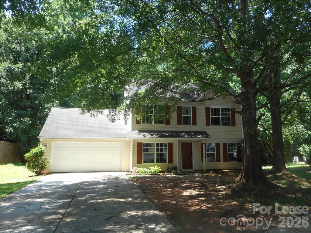 8037 Shiny Meadow Lane, Charlotte, NC 28215