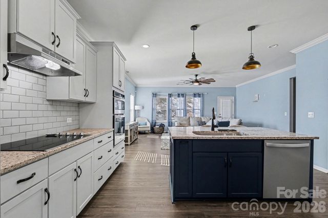 194 Canada Drive, Statesville, NC 28677