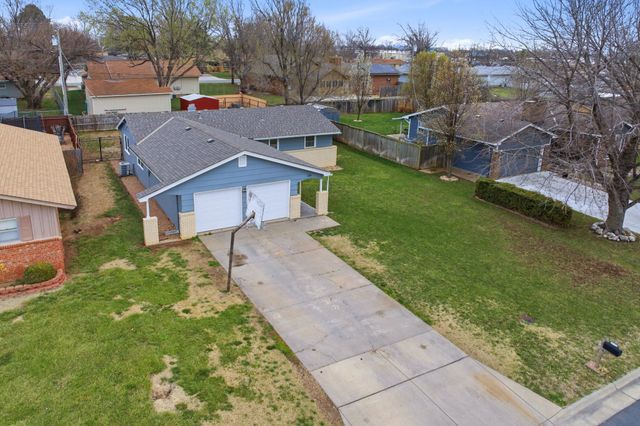 336 School rd, El Dorado, KS 67042