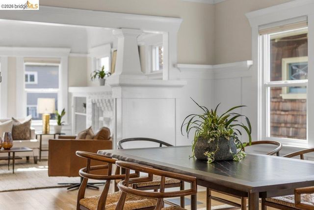 1072 57Th St, Oakland, CA 94608