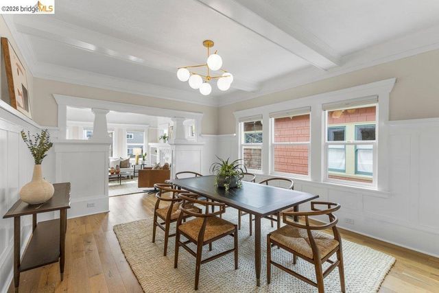 1072 57Th St, Oakland, CA 94608