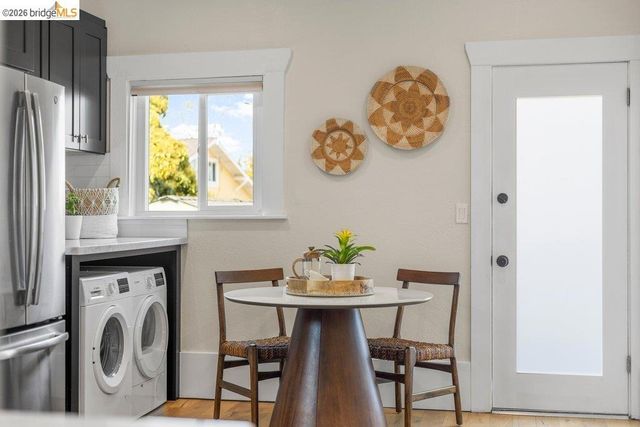 1072 57Th St, Oakland, CA 94608