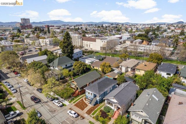 1072 57Th St, Oakland, CA 94608