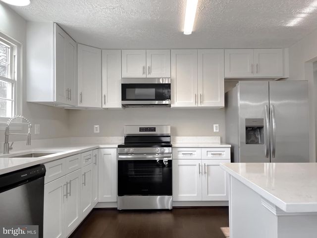 39800 DANIEL CIR, Mechanicsville, MD 20659