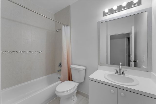 11245 SW 231st Ln, Miami, FL 33170