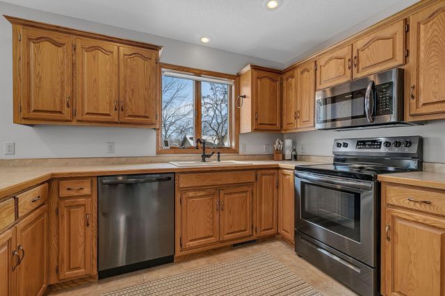 1314 W Oakes Drive, Saint Cloud, MN 56303