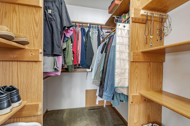 1314 W Oakes Drive, Saint Cloud, MN 56303