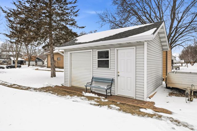 1314 W Oakes Drive, Saint Cloud, MN 56303